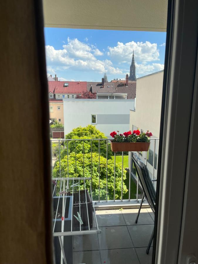 Schoenes Zimmer In Zentraler Lage Ulm Exterior photo